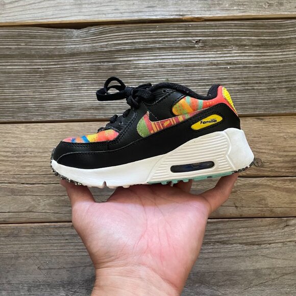 Toddler TD Nike Air Max 90 Latino Heritage Month - Familia Shoes Sneakers - Picture 4 of 8